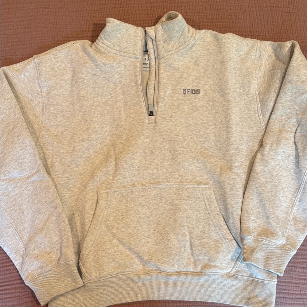 Figs Women’s Light Gray Zip-Up Sweater